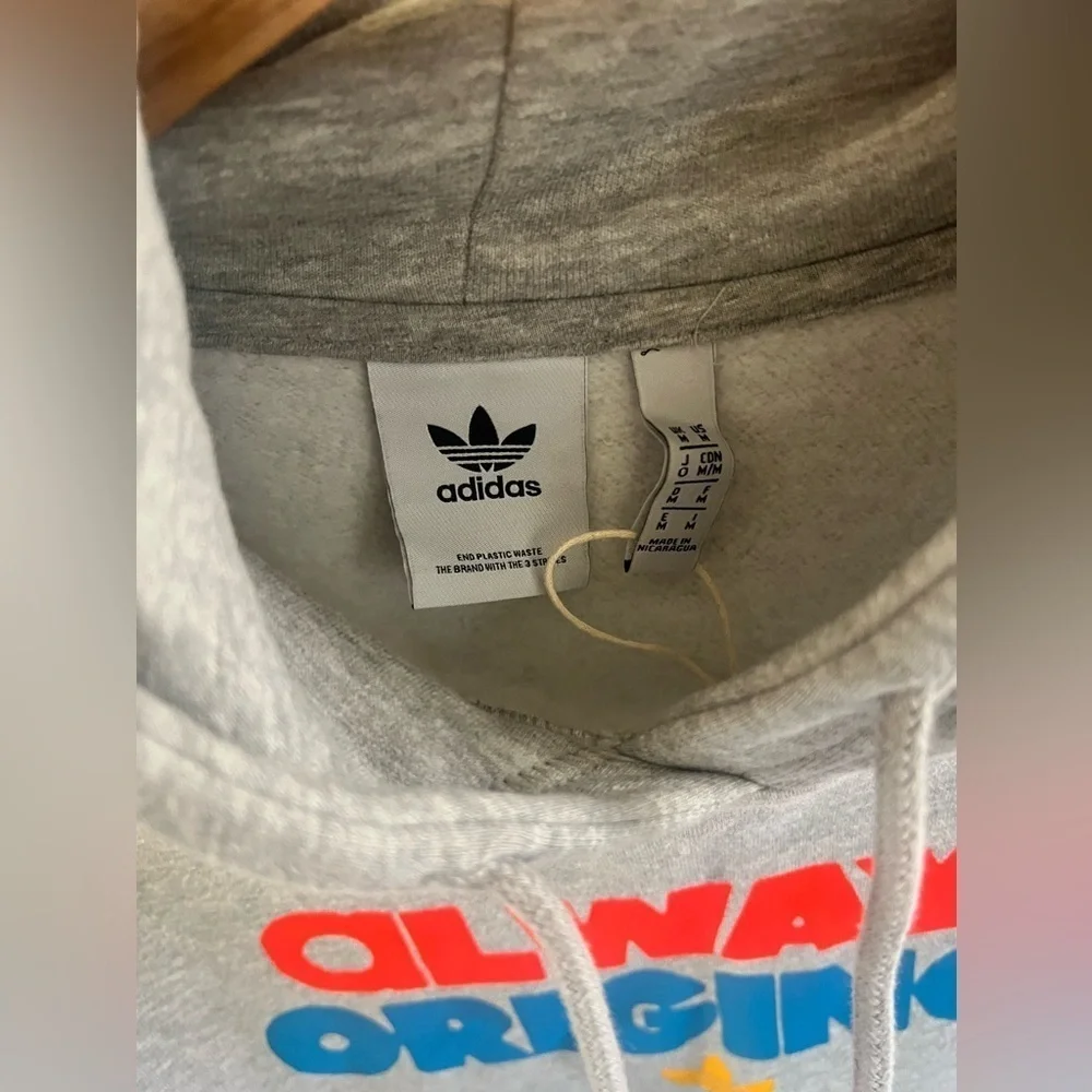 New Without Tags Adidas Hoodie sz M